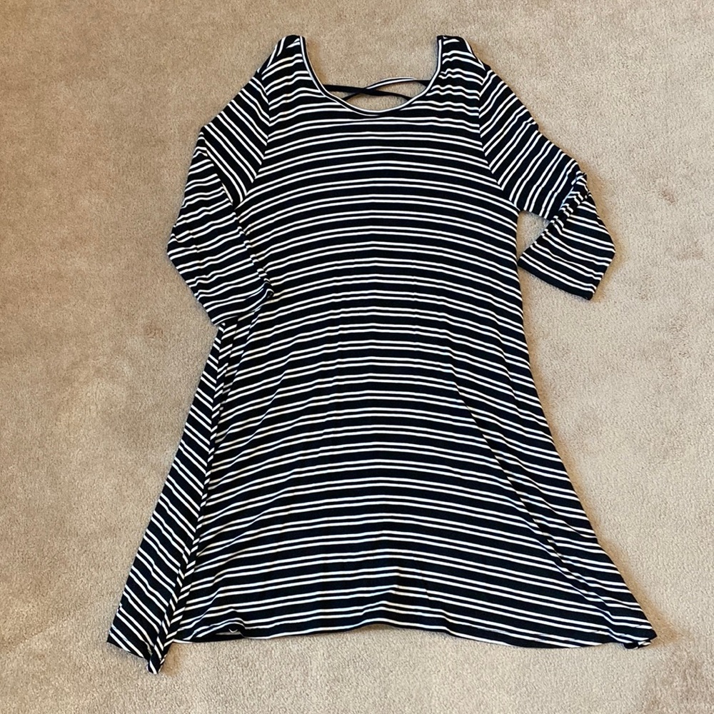 Rue 21 new with tags womens black and white striped cotton dress, size medium